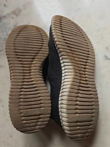 Skechers slip on shoes