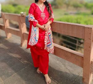 Pink Silk Embroidered Kurta Set With Coloured Dupa