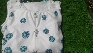 Crop Top With Lear Cutting Best Quality