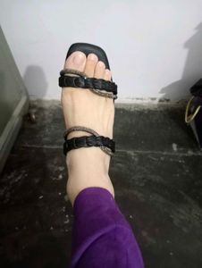 😍Black Braided Sandals😍