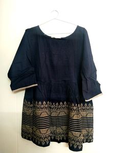Navy Blue Gathered Top In Cotton Size L