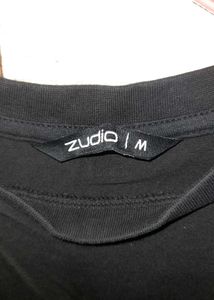 Zudio Black Graphic Crop Top