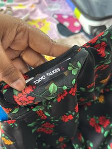 TOKYO TALKIES Floral Top