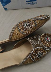 Embroidered Sreeleathers Mules - Size 7