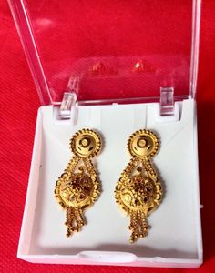 Elegant Gold Dangle Earrings