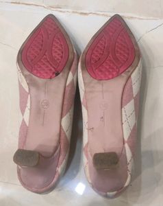 Kins Brand Textured Pumps