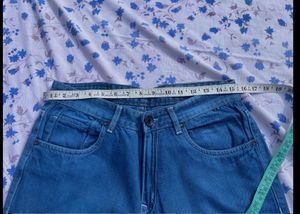 Levi’s® Blue Classic Jeans** 👖