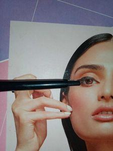 Just Herbs &amp; Glow &amp; Lovely Makeup Bundle