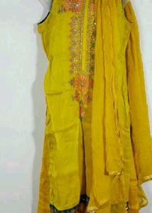 Awesome Party wear Suit