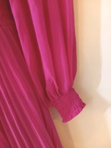 Taylor Off Shoulder Midi Dress