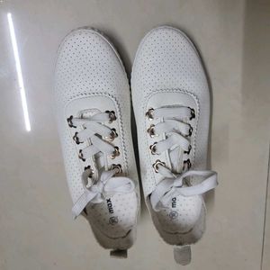 Women White Sneakers/ Casual shoes