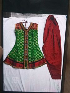 Green &amp; Gold Embellished Kurti