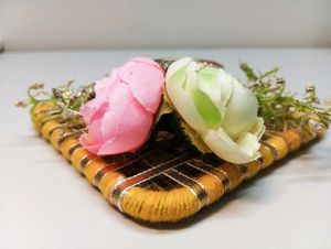 DECORATIVE CANDLE HOLDER