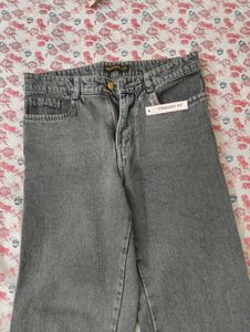 straight jeans
