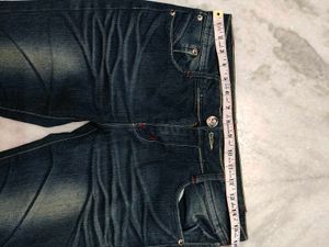 Trending Bootcut Jeans 👖
