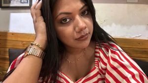 Red &amp; White Striped Puff Sleeve Maxi Dress