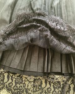 LACE SKIRT