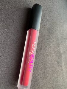 Huda Beauty Liquid Matt Lipsticks