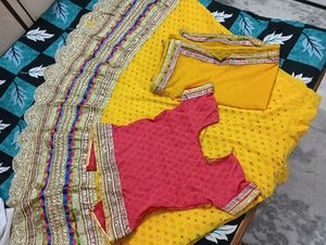 Haldi Lahenga With Pankha Bell
