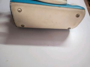 White And Blue Havey clutch