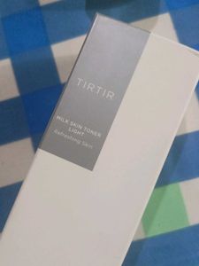 TIRTIR Milk Skin Toner Light