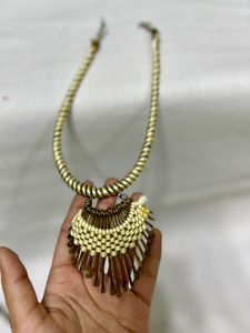 Unique Necklace Set