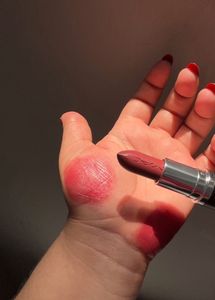 Mac Maximal Matte Lipstick:-666 Sweet Deal