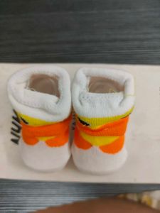 Mee Me Knitted Socks/Booties (New Born)