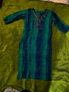 Green &amp; Blue Embellished Kurta Size-L