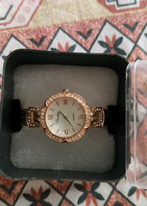 New With Tag Golden Diamond Watch