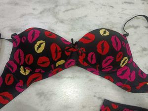 Lip Print Bra &amp; Panty Set