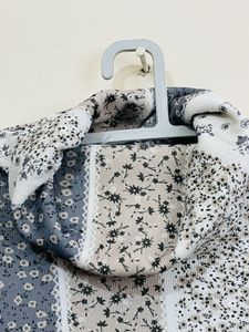 Floral Print Turtleneck Top