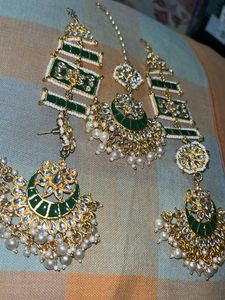 Tika and earrings sahara set 😍