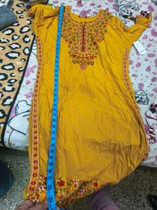 Yellow Embroidered Kurta in xl size