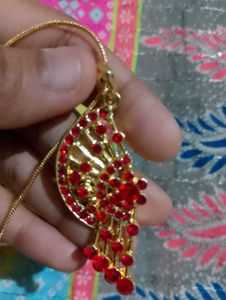 Beautiful Red Pendant With Stud Earrings 💞