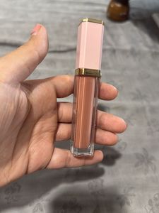 Too Faced Lip Injection- Soulmate