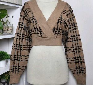 Houndstooth Wrap Cropped Sweater
