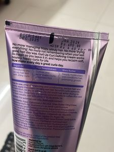 Curl Up  Defining Cream