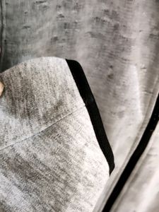 💥BUY1GET1💥 gray UNIQLO double face zip-up jacket hoodi