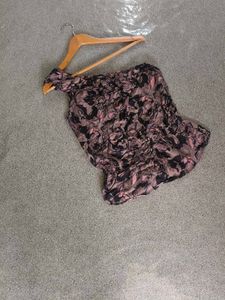 Floral One-Shoulder Top
