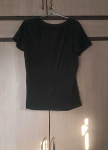 PRICE DROP-Classic Black T-Shirt
