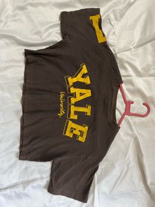 Yale University Cropped Tee