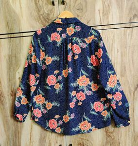 Black Floral Desgin Shirt Size-44