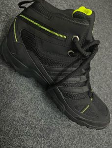 Adidas Xaphan Mid Hiking Shoes