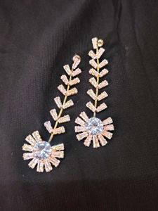 Crystal Stone Earrings✨
