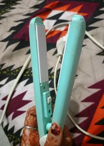 Mini Hair Straightener