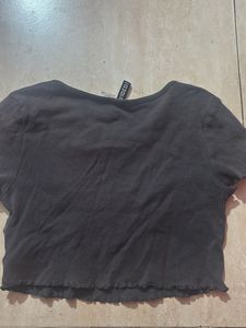H&amp;M Casual Crop Top