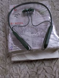 BoaT Royal Wireless Neckband