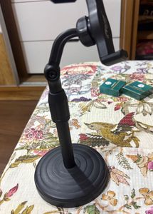 Adjustable Phone/Tablet Stand