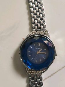 Stylish Women&#39;s Watch